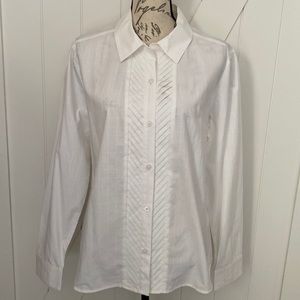 Liz Claiborne White Button Down Top